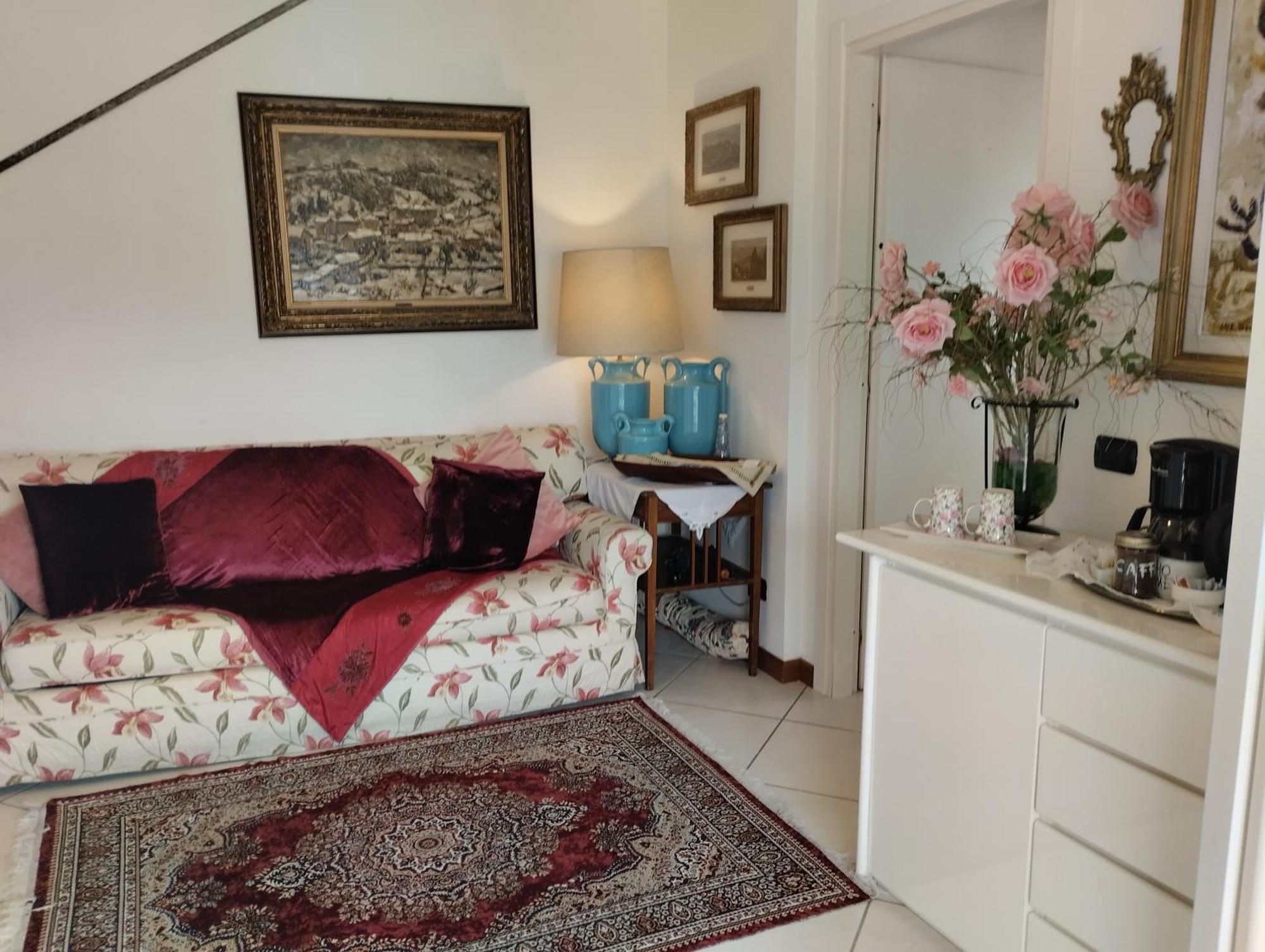 Bed and Breakfast Tosca House 2 Varenna Esterno foto