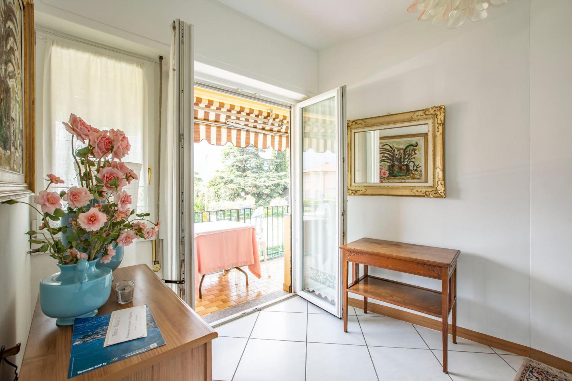 Bed and Breakfast Tosca House 2 Varenna Esterno foto
